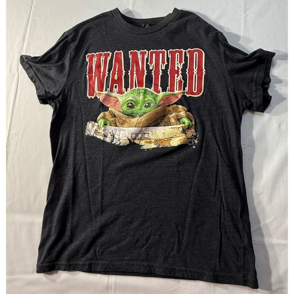 Star Wars Mandalorian Grogu Baby Yoda Wanted Graphic T-Shirt Gray Mens Medium